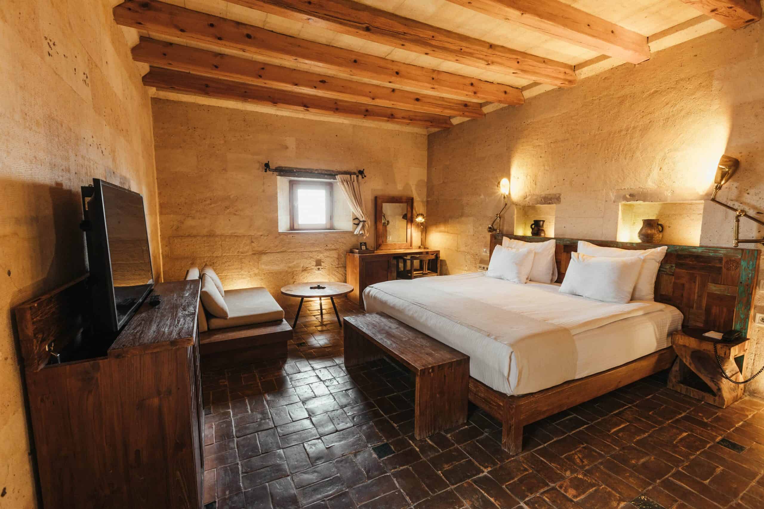 Cave room in Millstone Cave Suite junior suite